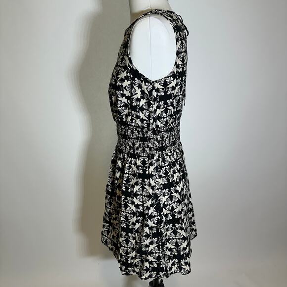NWT Universal Thread Black/Cream Floral Smocked Waist Sundress Womens Size Small - Picture 6 of 12